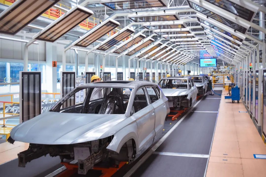 2021 онд Хятадын  автомашины борлуулалт 26.1 саяыг давлаа