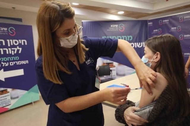 Израильд  вакцины дөрөв дэх өдөөгч тунг тариулбал  хүний эсрэгбие ихээр нэмэгдэнэ гэсэн судалгаа гарчээ