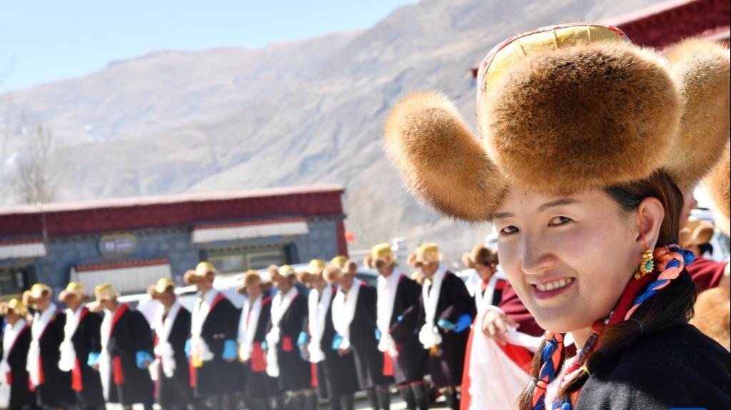तिब्बती नव वर्ष मनाइँदै