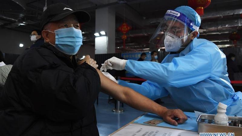 تشدید واکسیناسیون افراد بالای 80 سال در چین برای مقابله با شیوع اومیکرون پنهانکارا