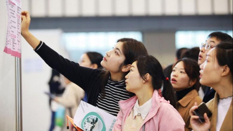 چین اقدامات مختلفی برای تقویت اشتغال جوانان انجام می‌دهدا