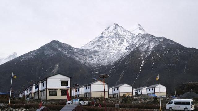 #अल्पसंख्यक जाति#  तिब्बती सिमाना क्षेत्रमा अवस्थित सुन्दर गाउँको निर्माण