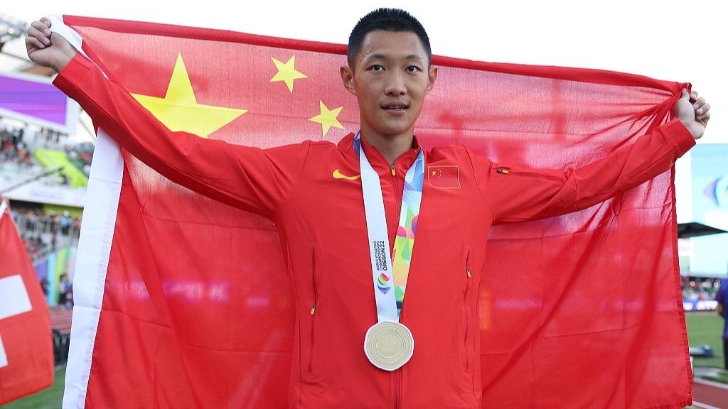 Ван Жиа Нань эрэгтэйчүүдийн уртын харайлтын аварга болж, Хятадын хөнгөн атлетикийн түүхэнд шинэ амжилт тогтоов