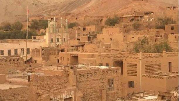 Xinjiang setzt sich für Erforschung und Förderung des nachhaltigen Tourismus ein