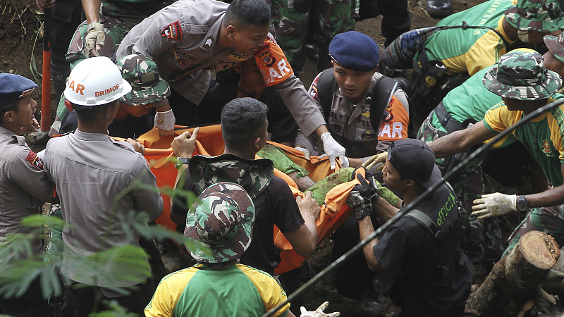 شمار کشته‌شدگان اندونزی به 272 نفر رسیدا