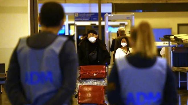 نارضایتی سازمان‌های هواپیمایی و فرودگاهی از الزام آزمایش کرونا برای مسافران ورودی از چینا