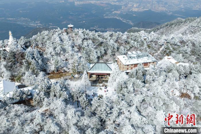 Gunung Lushan akan Kecualikan Bayaran Tiket kepada Pelancong