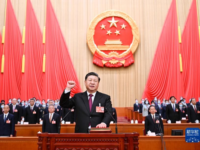 Xi Jinping, Presiden Selaku Ketua Komisi Militer Pusat Terpilih, Ambil Sumpah Konstitusi