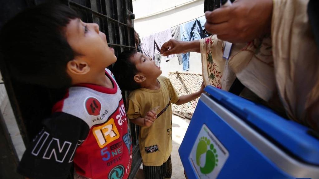 آغاز واکسیناسیون ضد فلج اطفال در پاکستان