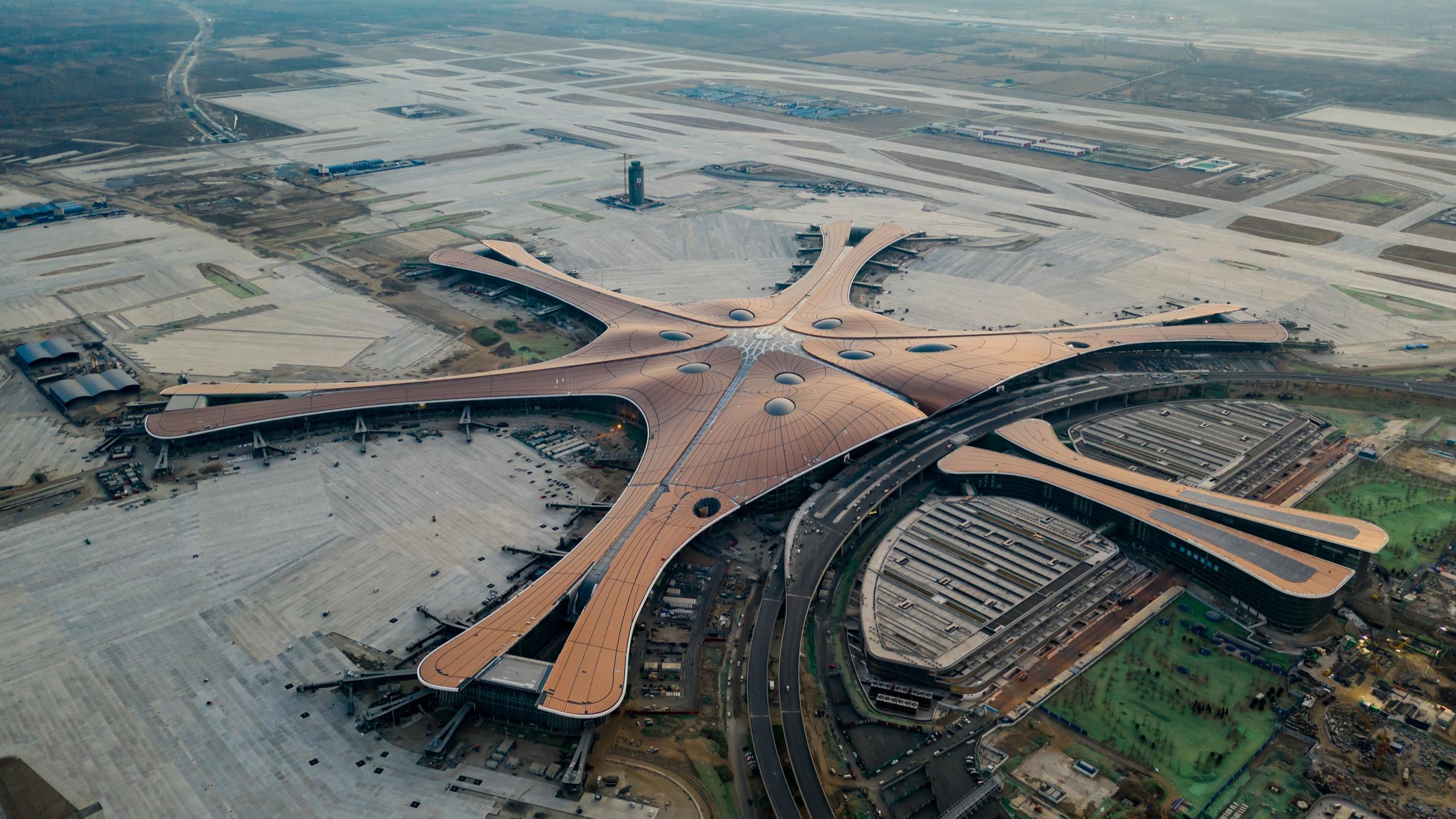رکورد جدید جا به جایی مسافران روزانه در فرودگاه داشینگ پکنا