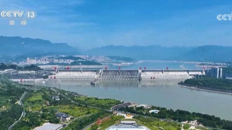 گردش کامل نیروگاه برق سه دره برای تامین نیاز های برقی بازی های آسیای هانگ‌جوا
