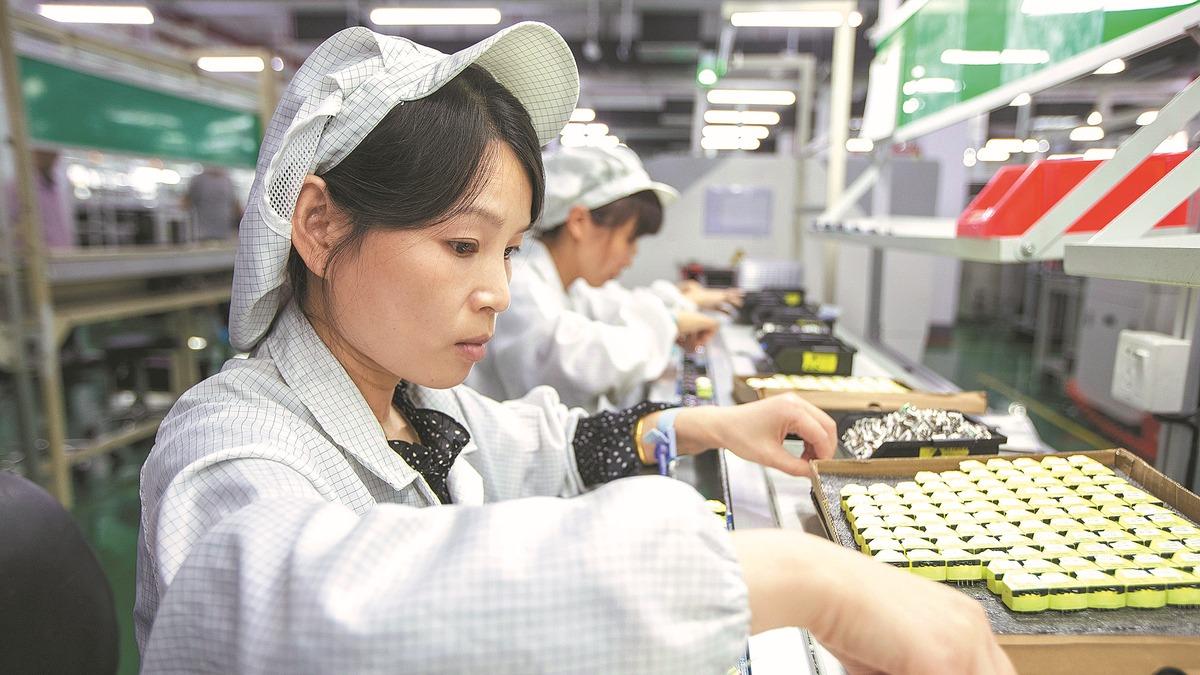بهبود صنعت تولید اطلاعات الکترونیکی چین در بازه ژانویه-اکتبر