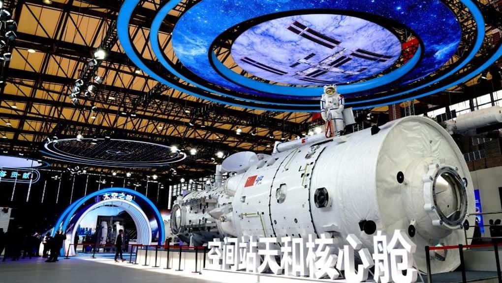 برگزاری نمایشگاه دستاوردهای برنامه فضایی سرنشین‌دار چین از دریچه دوربین