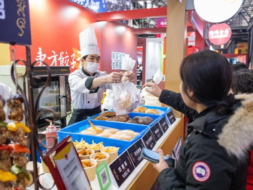 Pesta Makanan Berlatarbelakangkan Ais & Salji Harbin ke-2 Buka Tirai