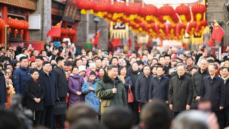 Xi Jinping, bumisita sa mga mamamayan sa Tianjin sa bisperas ng Spring Festival