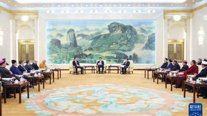 حضور رئیس کنفرانس مشورت سیاسی خلق چین در نشست عید بهار مسؤولان گروههای مذهبیا