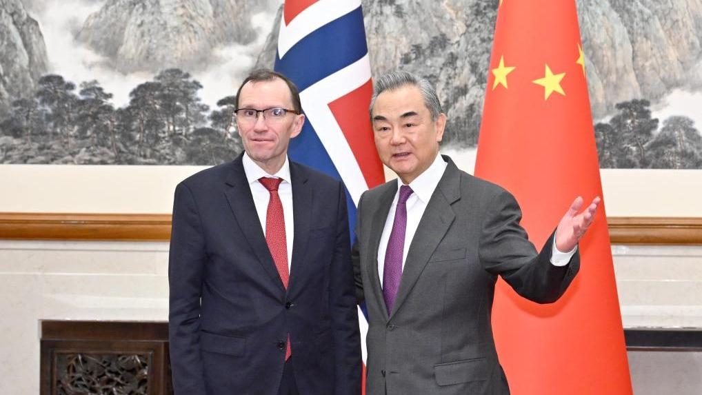 وزیر خارجه نروژ: قاطعانه به سیاست چین واحد پایبندیما