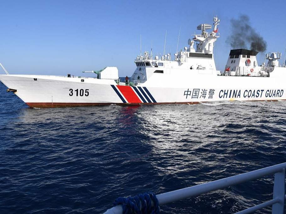 中国海警 フィリピン船舶を駆逐