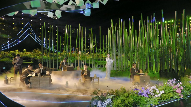 آواز «فرارسیدن بهار در شائوشیانگ» در شب نشینی «جشن فانوس» رادیو و تلویزیون مرکزی چینا