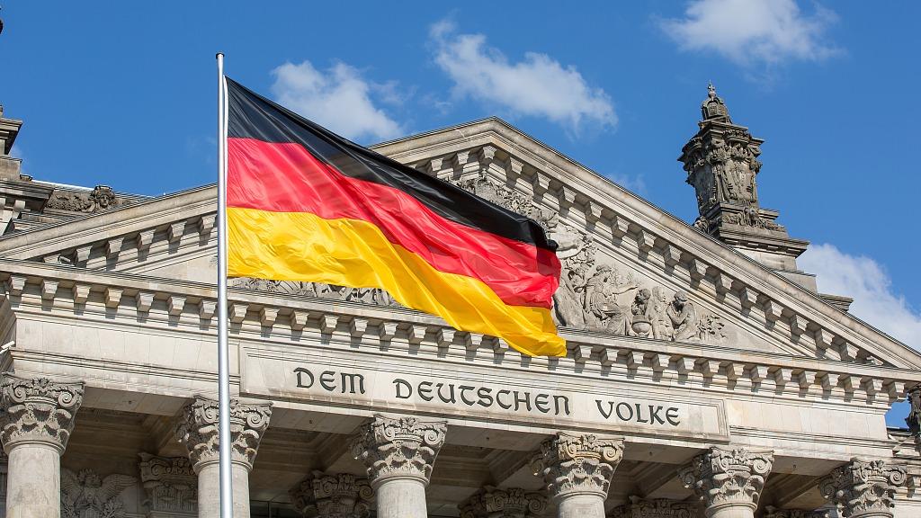 Führende Forschungsinstitute korrigieren deutsche Wirtschaftsprognose 2024 nach unten