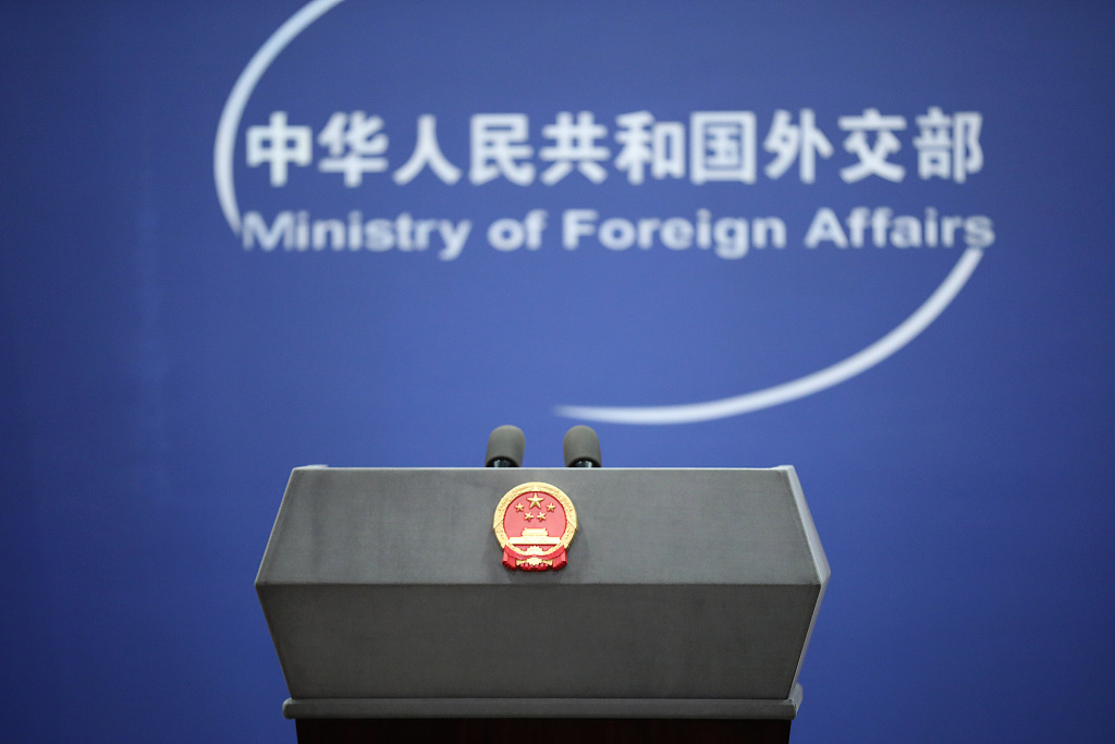 وزارت خارجه چین : آمریکا باید برای پخش اخبار نادرست به جامعه بین المللی پاسخ دهدا