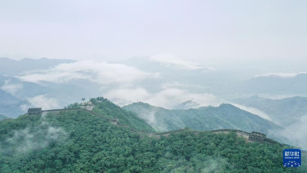 Pemandangan Kayangan, Tembok Besar dalam Kabus