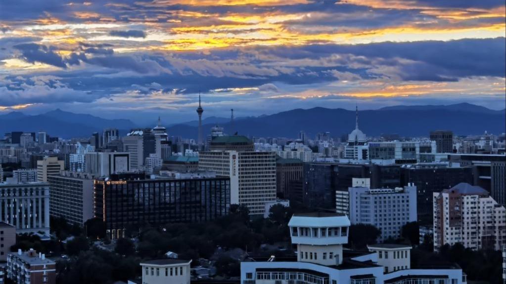 Pemandangan yang Mempesona di Beijing di Kala Senja