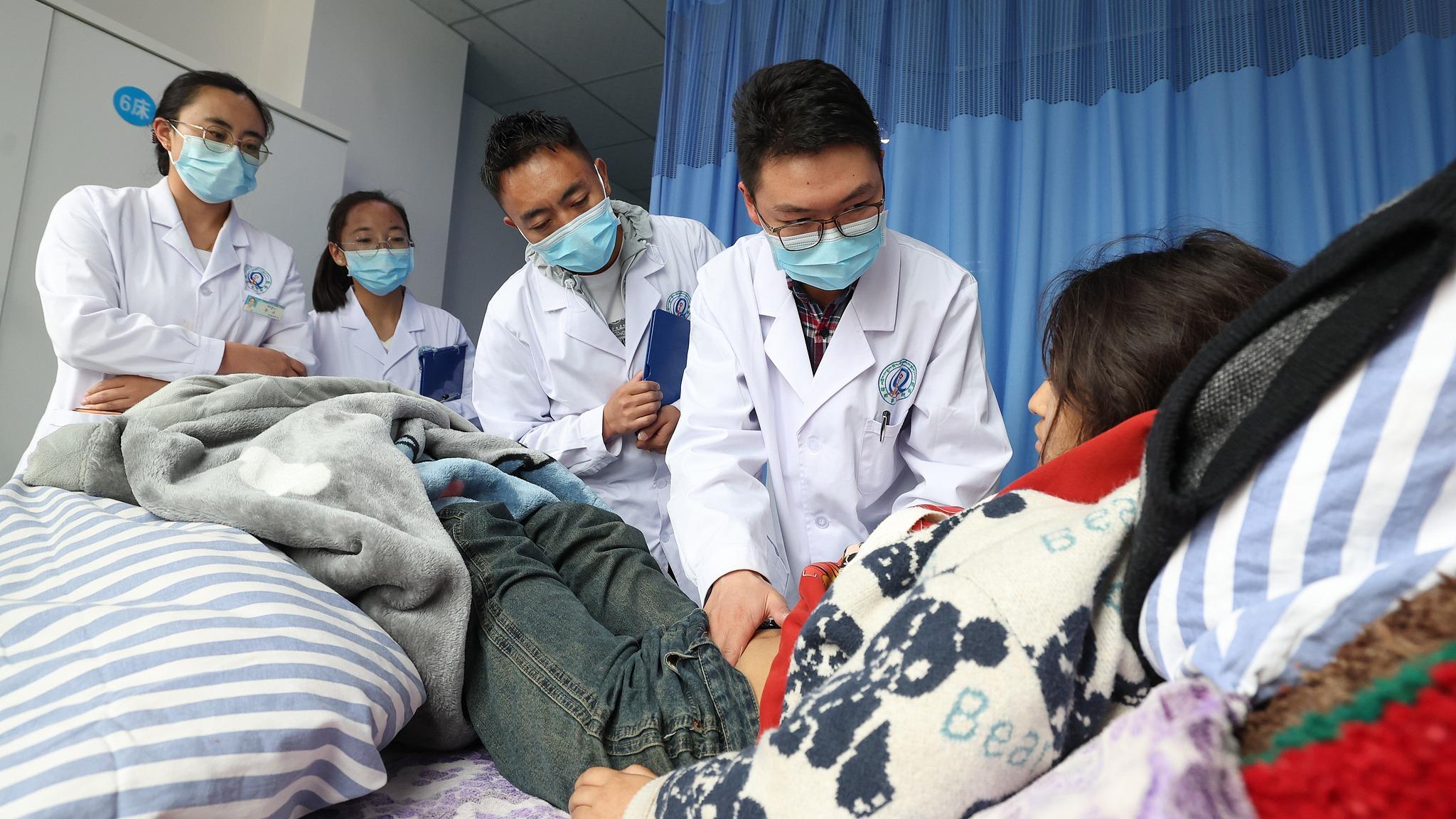 Medizinische Experten aus Beijing unterstützen das Gesundheitswesen in Tibet