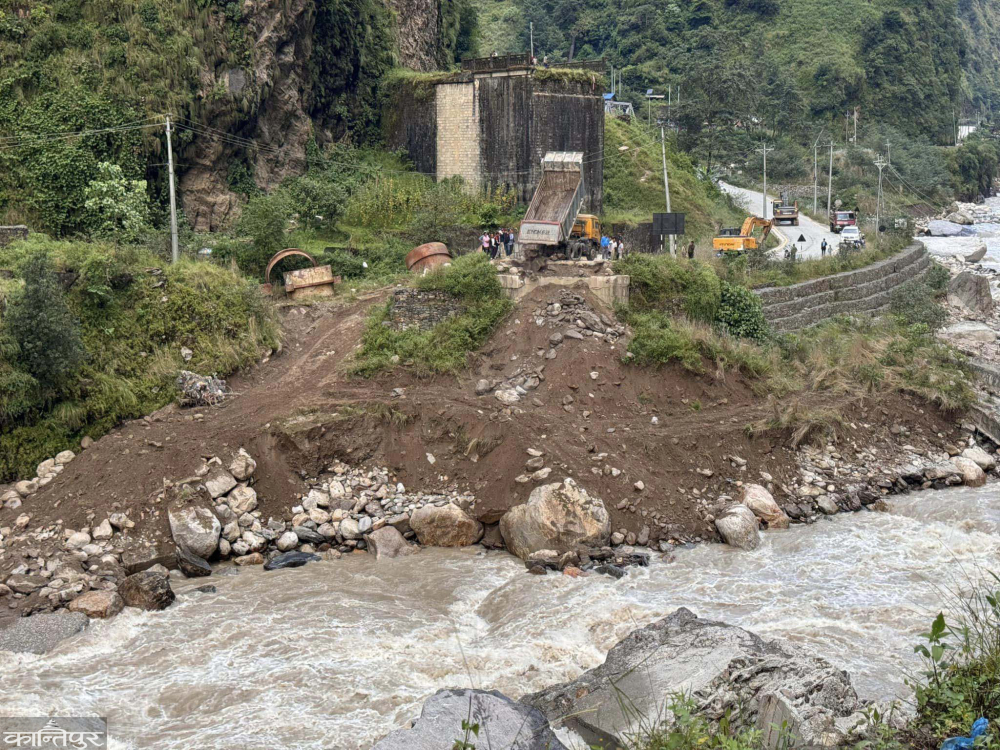 तुइन र फड्केले जोडियो उत्तरी नाका तातोपानी