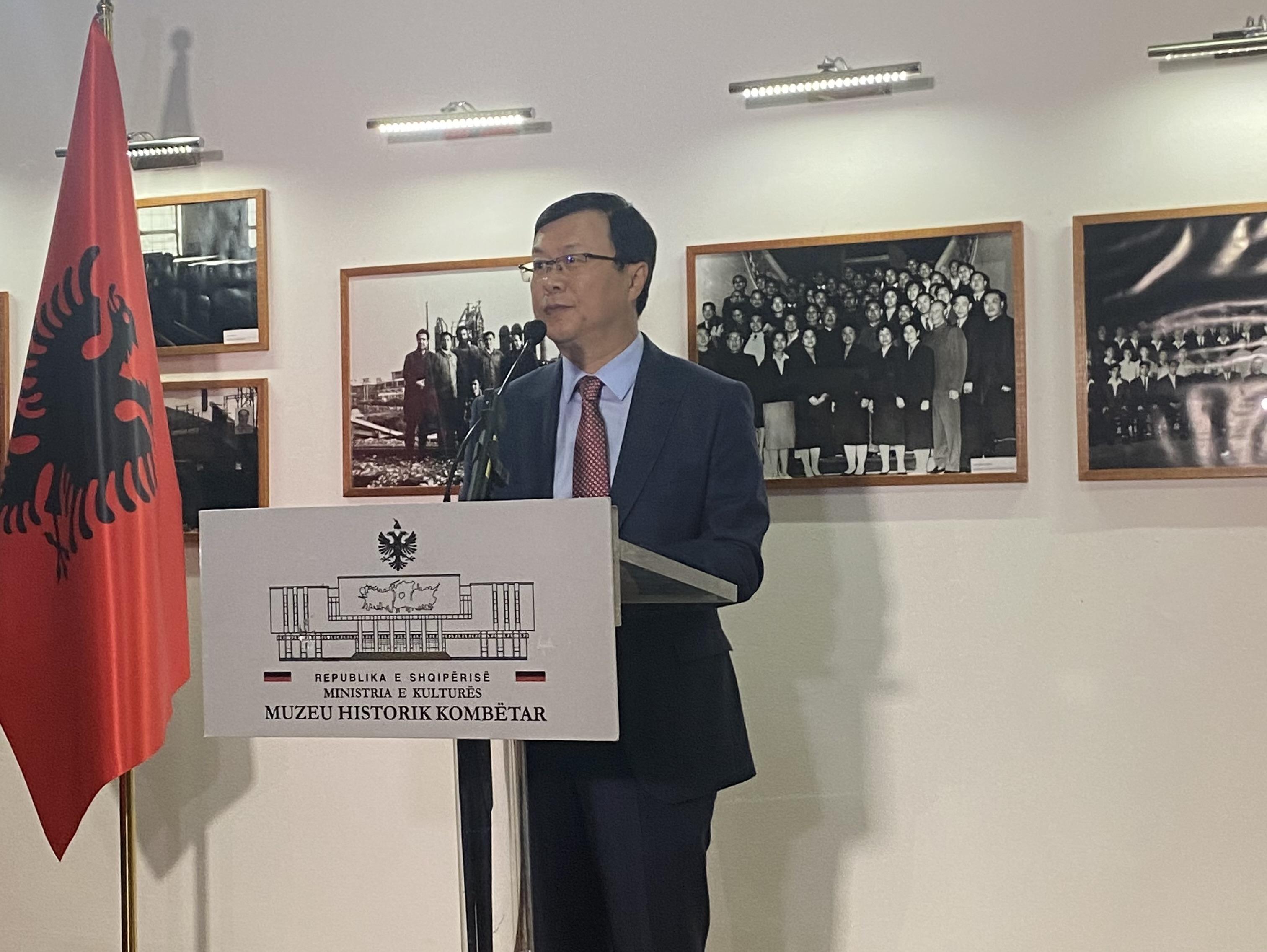 Ambasadori i Kines Zhou Ding(Foto CMG)