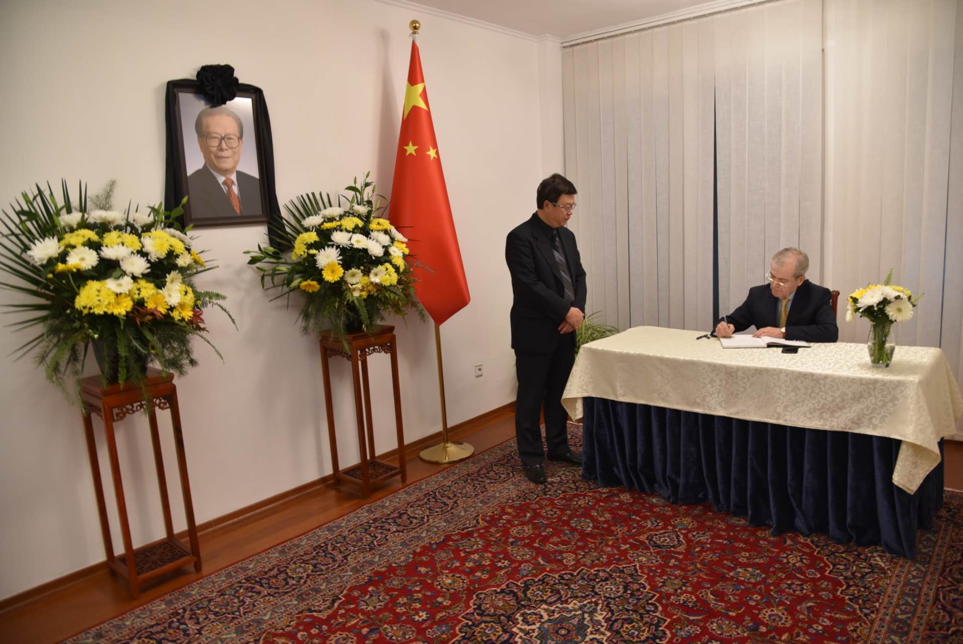 foto nga ambasada e Kinës në Shqipëri