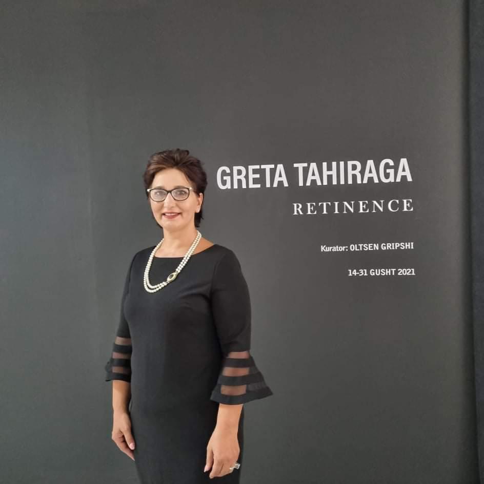 Gerta Tahiraga ne nje ekspozite (Foto personale)