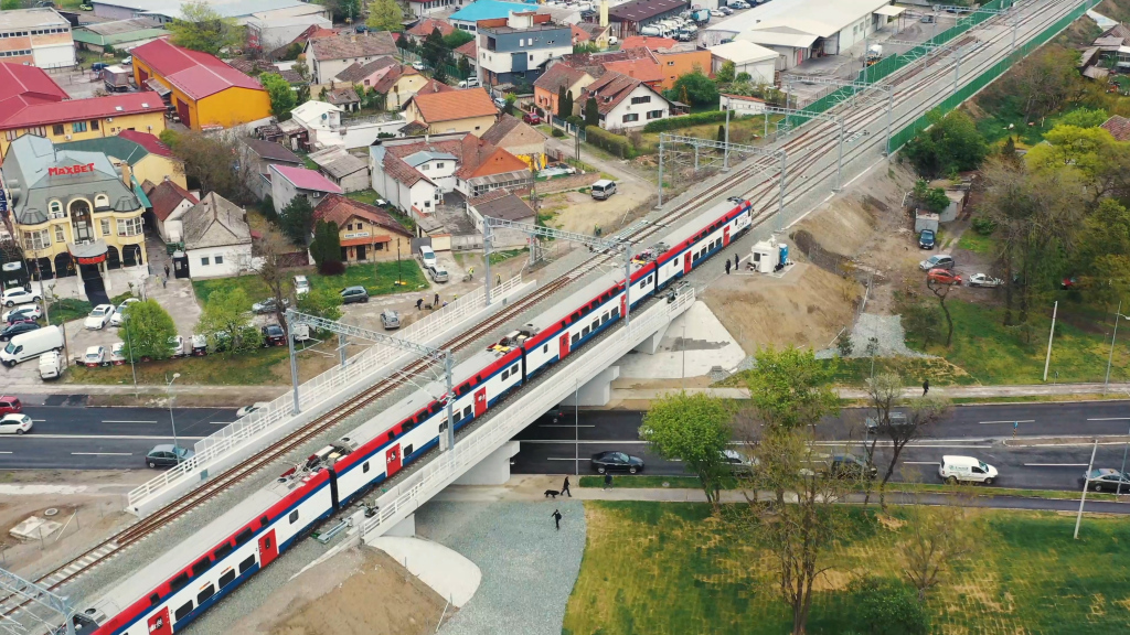 Një pamje e seksionit hekurudhor me shpejtësi të lartë Beograd-Novi Sad të ndërtuar nga kinezët në Beograd, Serbi./CMG