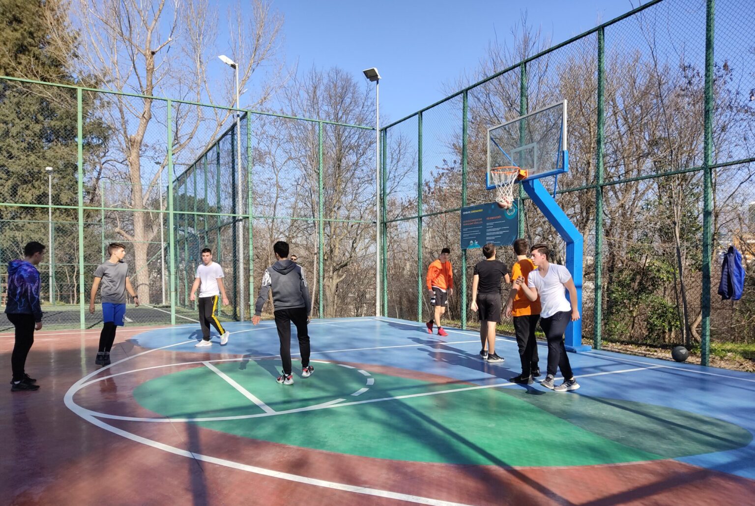 Nje fushe basketbolli ne Parkun e Tiranes - foto Albanian Post