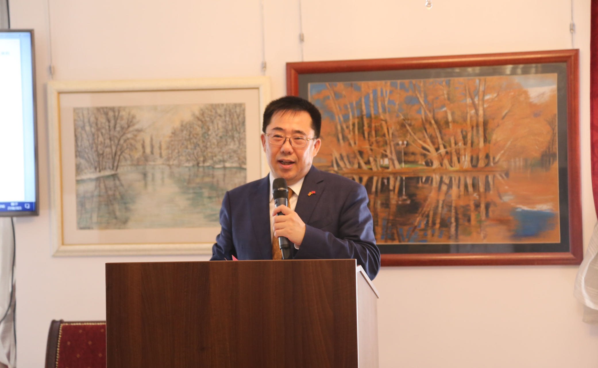 Ambasadori kinez në Shkup, z. Zhang Zuo në seminar