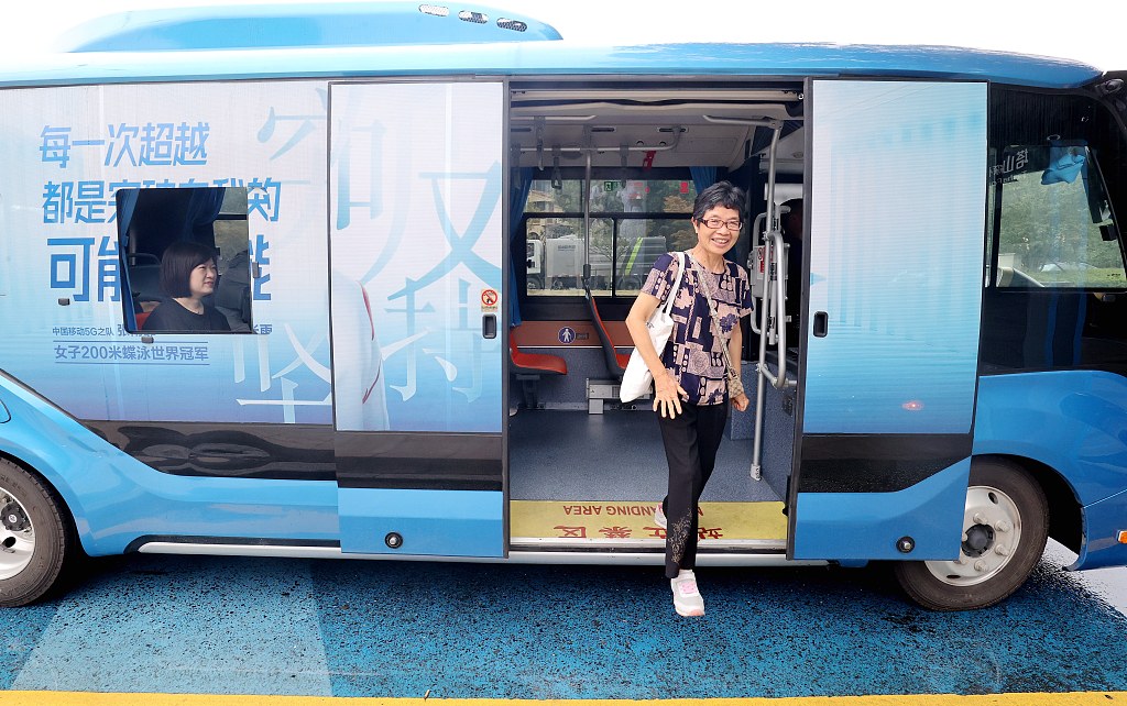 Autobus pa drejtues në qytetin Huzhou, një qytet bashkëorganizator i Lojërave Aziatike(Foto:VCG)