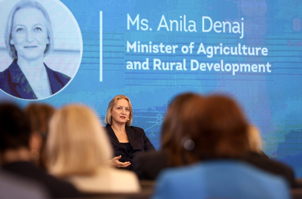 Ministrja Anila Denaj (Foto Bujqesia.gov.al)