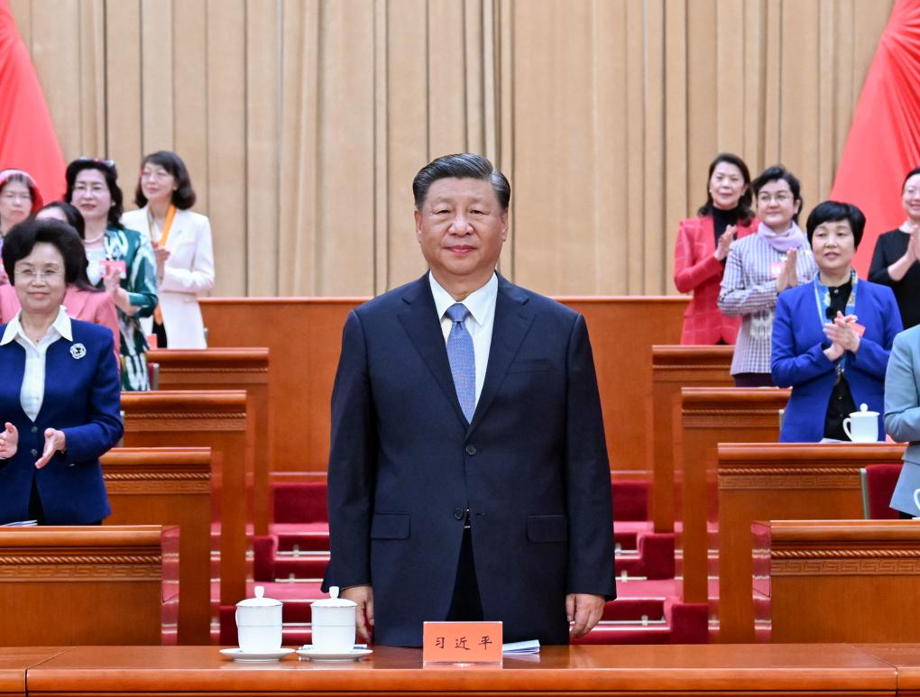 Ο Κινέζος Πρόεδρος Σι Τζινπίνγκ παρευρίσκεται στο 13ο Εθνικό Συνέδριο Γυναικών στο Μέγαρο του Λαού στο Πεκίνο, πρωτεύουσα της Κίνας, 23 Οκτωβρίου 2023. (Xinhua/Xie Huanchi)