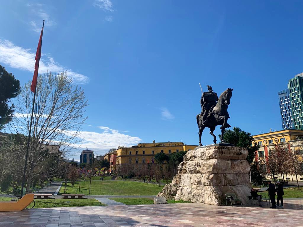 Tirana (Foto Panorama)