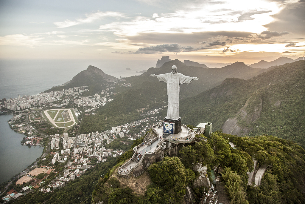 Το βουνό Κορκοβάδο στο Ρίο ντε Τζανέιρο της Βραζιλίας. [Φωτογραφία/VCG]