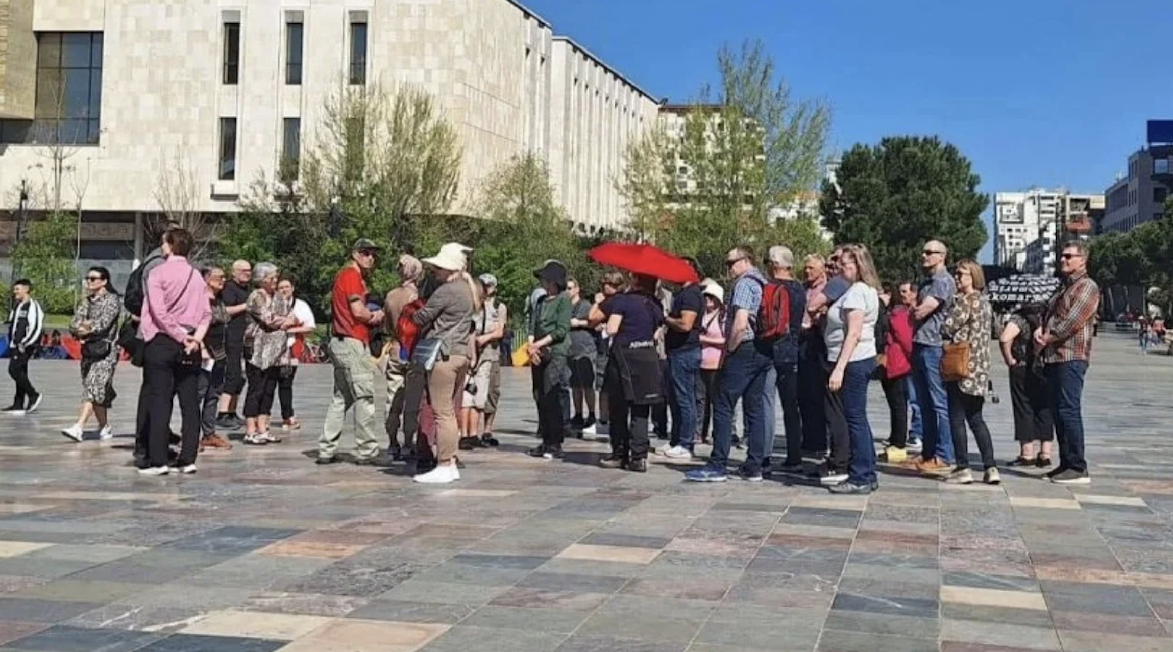 Turistët e huaj në Shqipëri (Foto Top Channel)